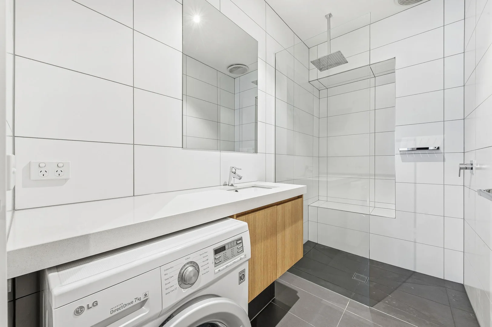 Additional image 9 of 4/16 Holmes Road, Moonee Ponds VIC 3039