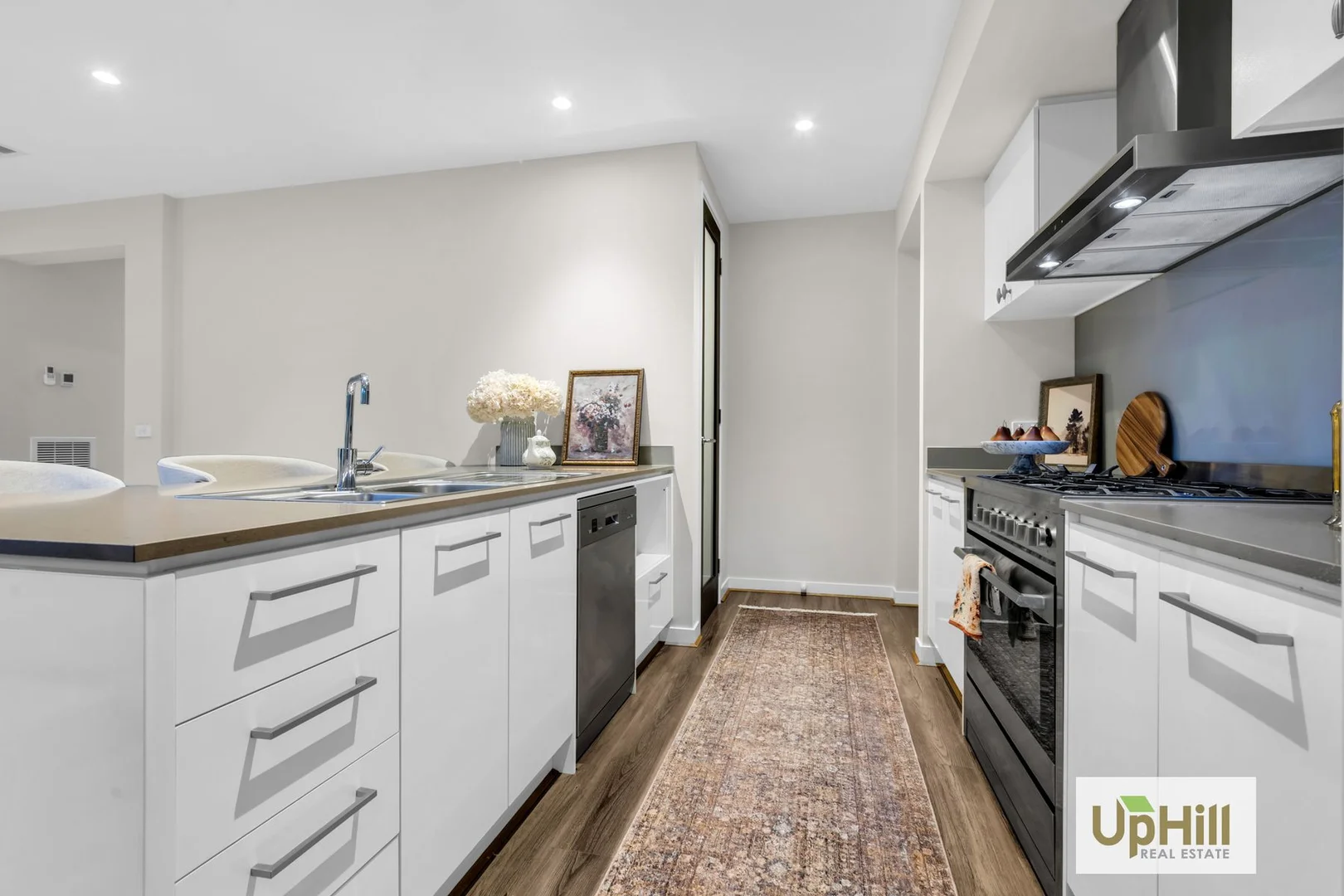 Additional image 4 of 71 Glenrose Boulevard, Clyde North VIC 3978