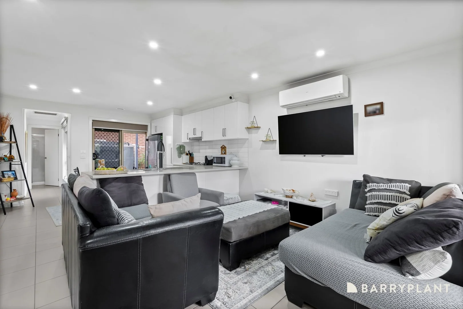 Additional image 2 of 1/141 Glengala Road, Sunshine West VIC 3020