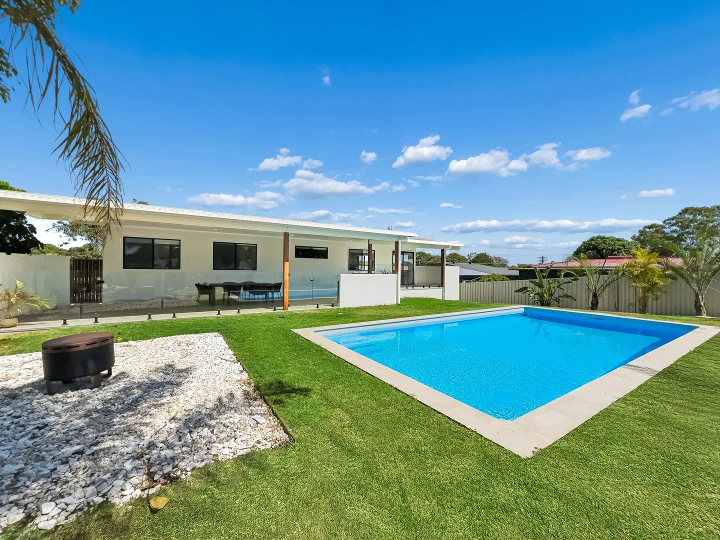 Additional image 3 of 17 Rodlan Parade, Labrador QLD 4215