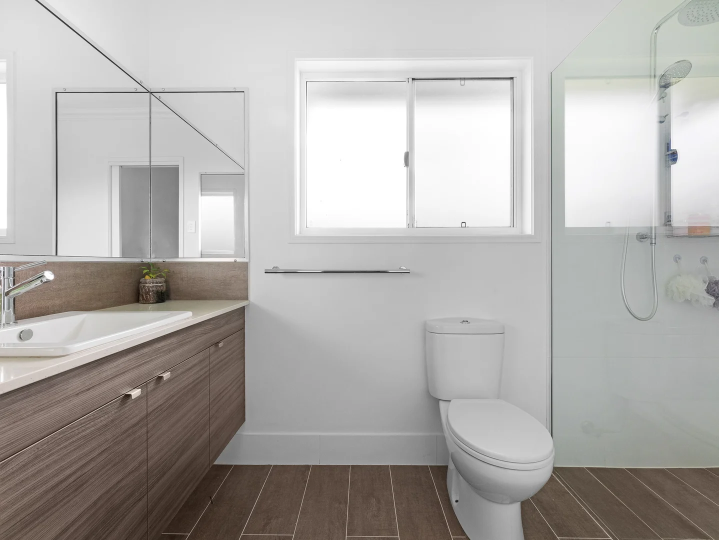 Additional image 9 of 70 Lake Drive, Yengarie QLD 4650