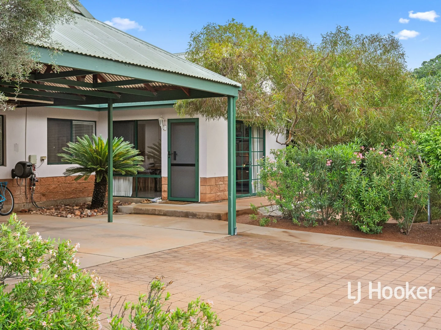 Additional image 14 of 2/66 Cromwell Drive, Desert Springs NT 0870