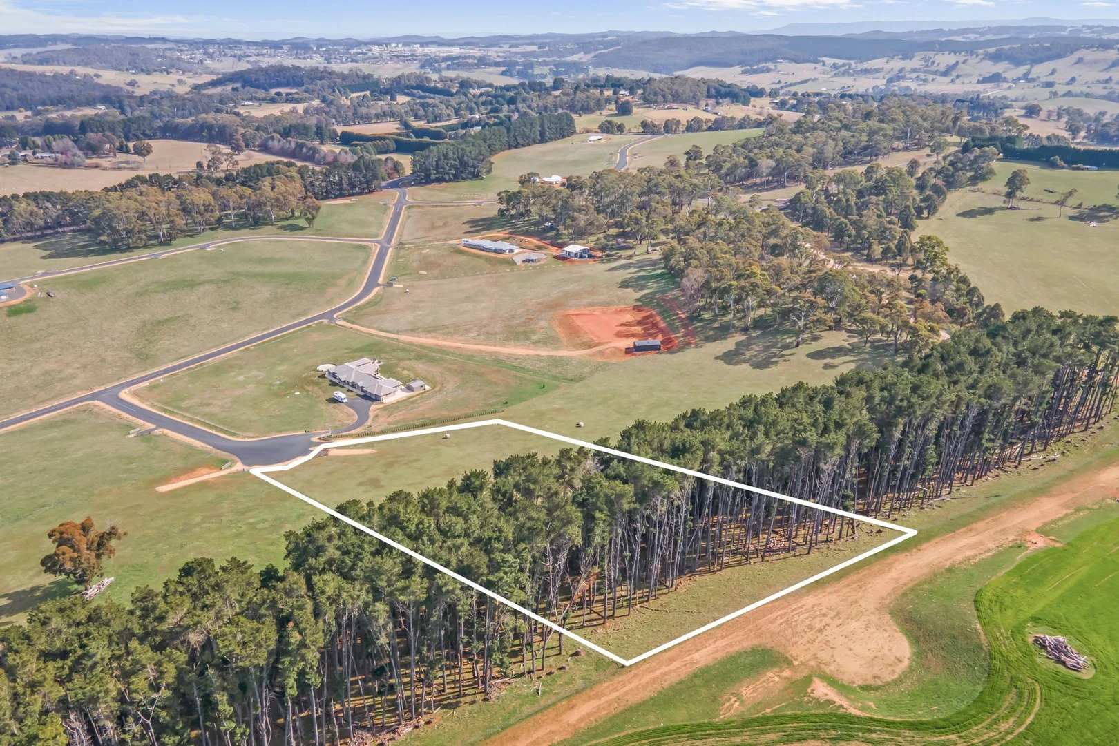 Additional image 2 of 16 Ben Nevis Close, Oberon NSW 2787