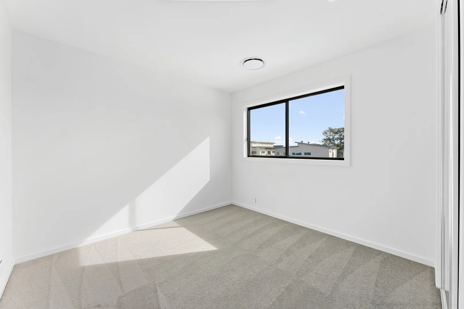 Additional image 8 of 25 Mansfield Circuit, Gledswood Hills NSW 2557