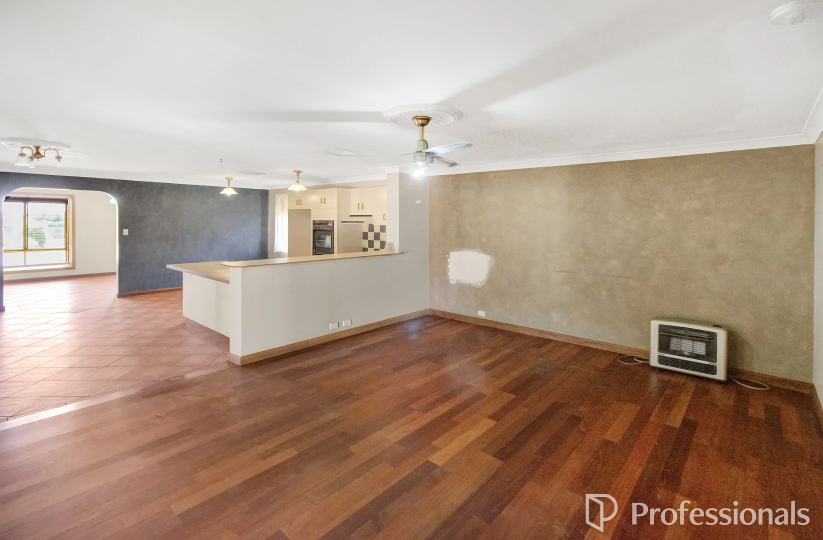 Additional image 3 of 14 Eaton Street, Ashmont NSW 2650