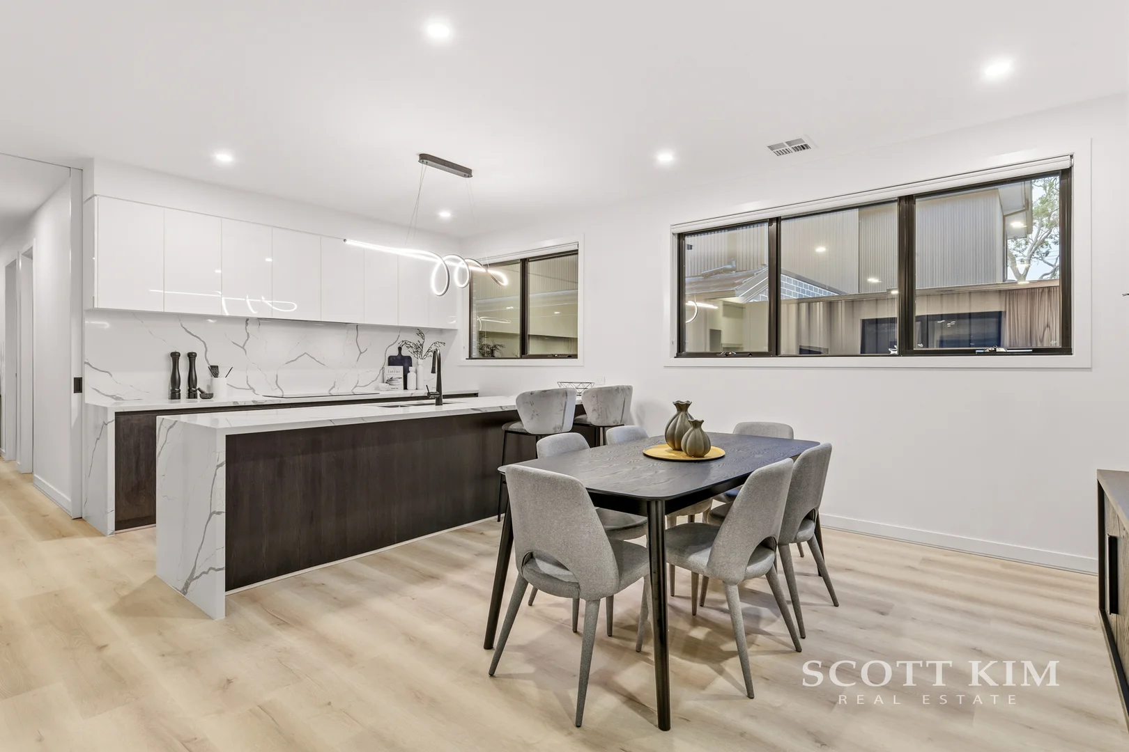 Additional image 4 of 6B Judith Court, Mount Waverley VIC 3149