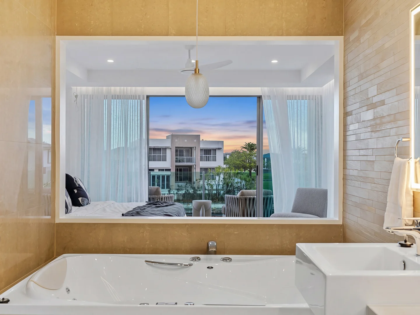 Additional image 27 of 19 Knightsbridge Parade East, Sovereign Islands QLD 4216