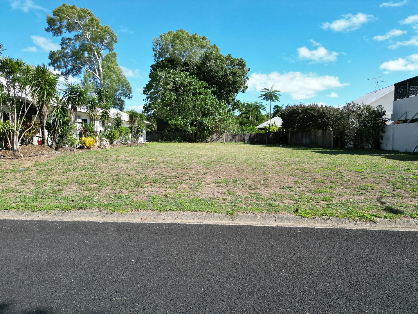 Additional image 3 of 6 Miter St, Mission Beach QLD 4852