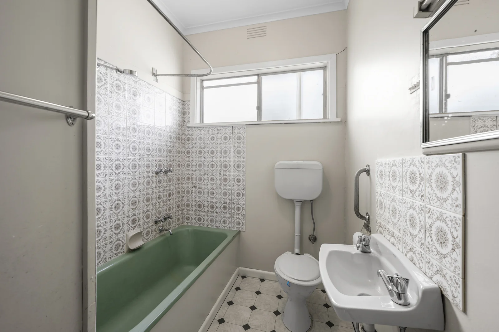 Additional image 10 of 8 Minerva Street, Mansfield VIC 3722