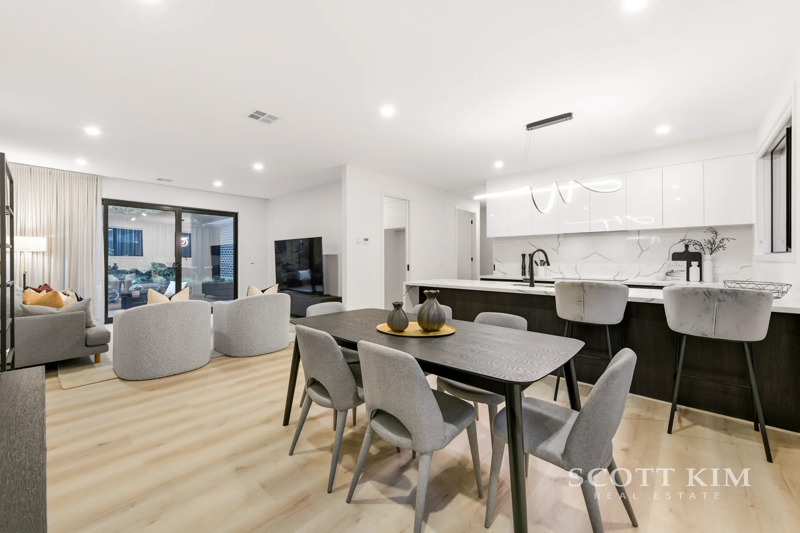 Additional image 2 of 6B Judith Court, Mount Waverley VIC 3149