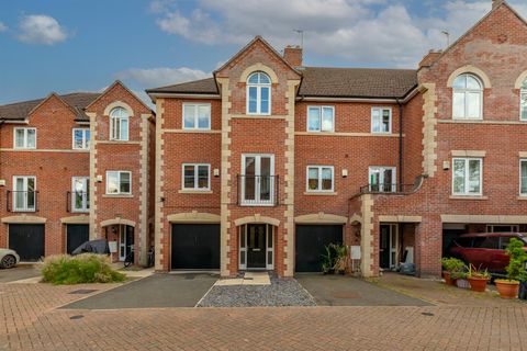 Elm Tree Court, Leicester LE2
