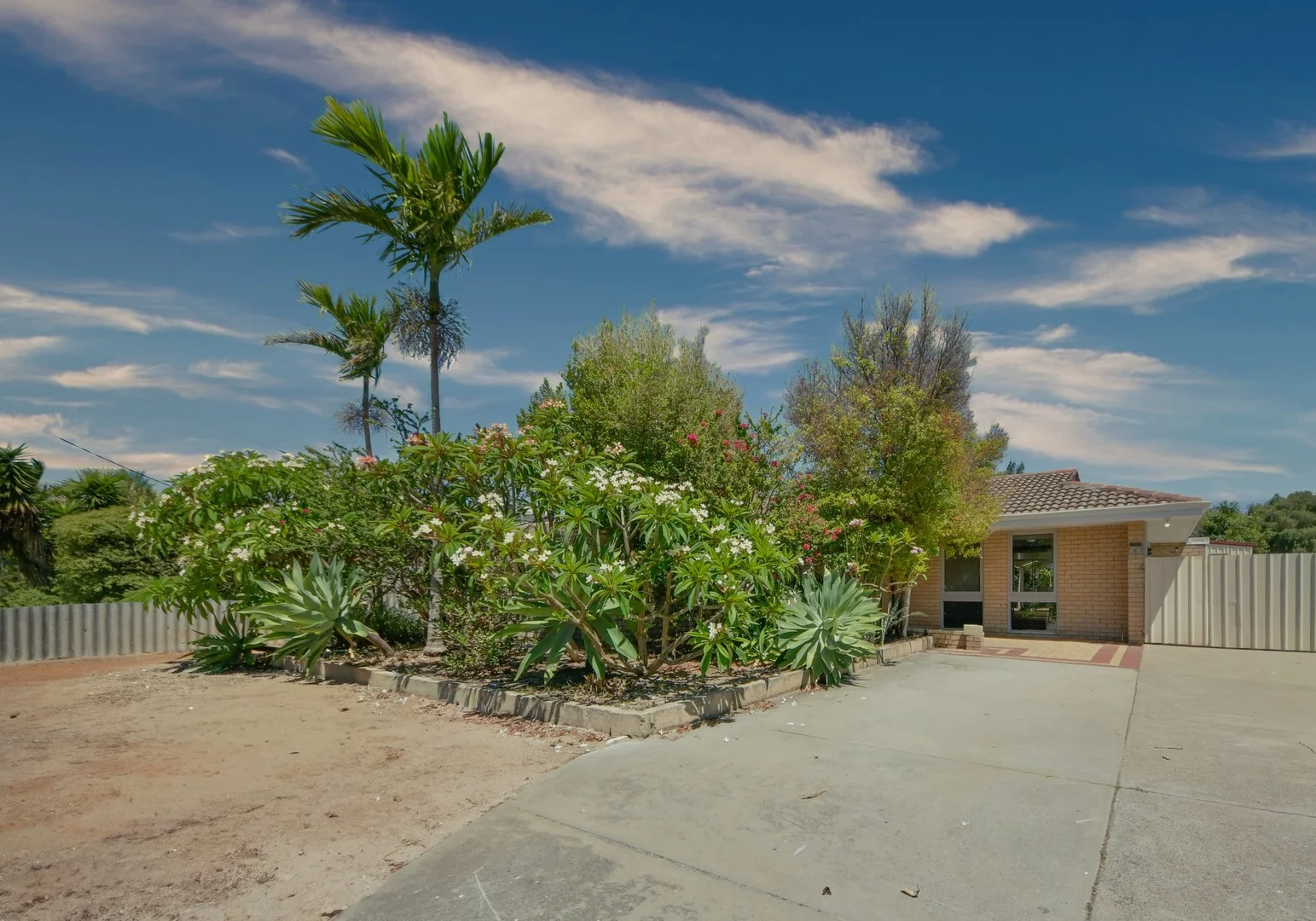 11 Markaling Close, Hillman WA 6168