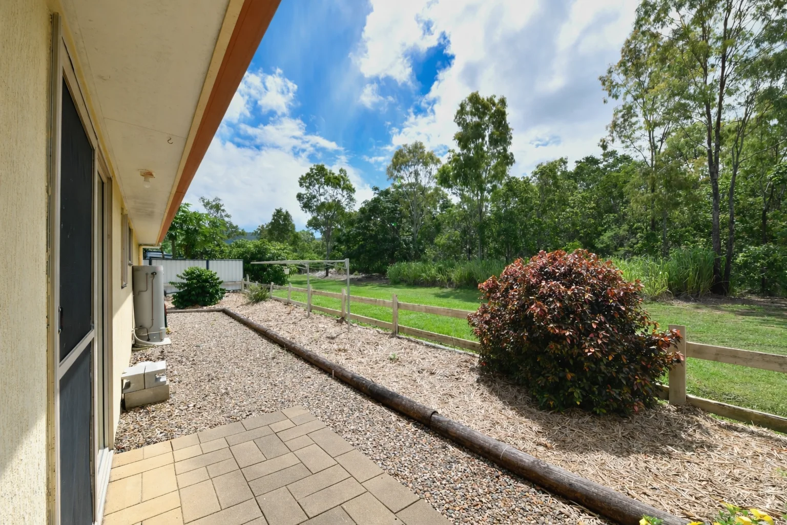 Additional image 13 of 2/23 Marine Parade, Laguna Quays QLD 4800