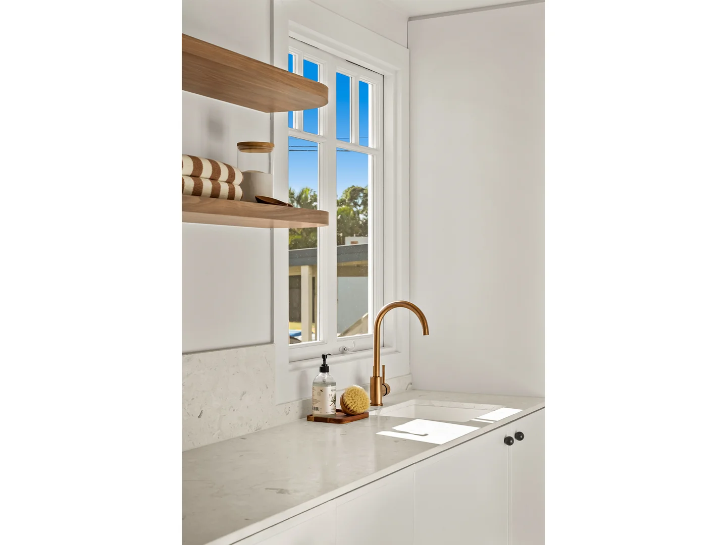 Additional image 15 of 190 Flinders Parade, Sandgate QLD 4017