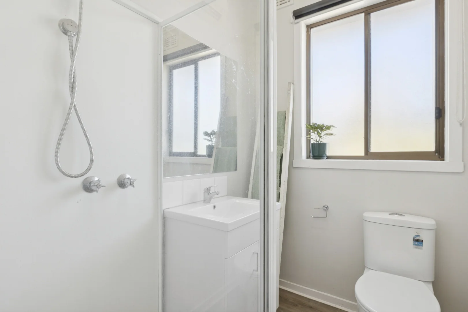 Additional image 8 of 5 Bartlett St, Colac VIC 3250