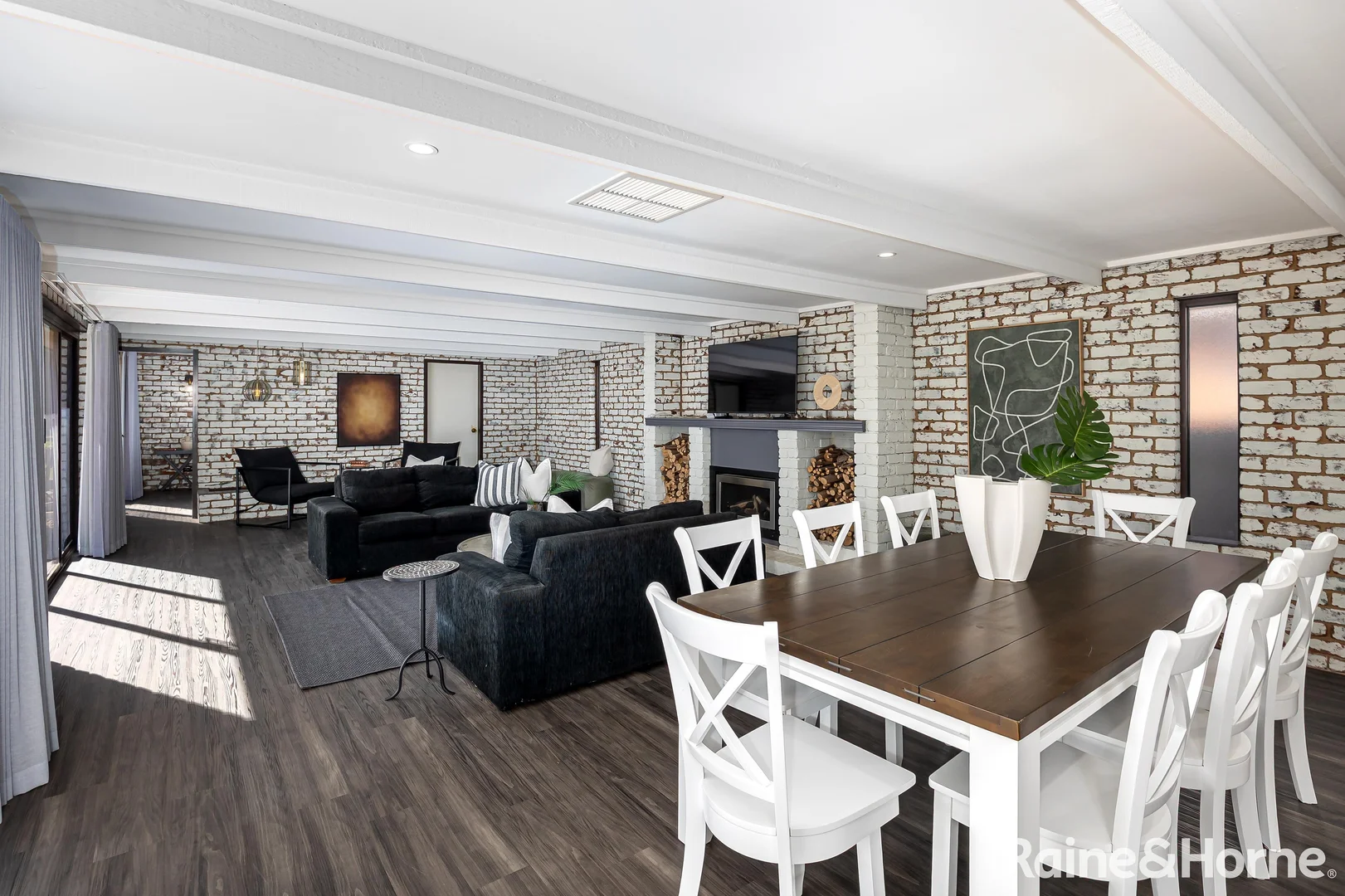 Additional image 3 of 89 Main Street, Lake Albert NSW 2650