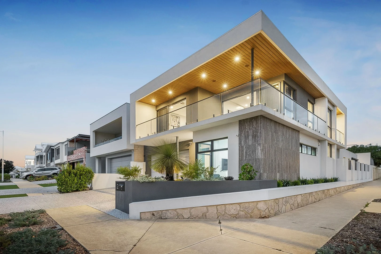 2 Imogene Street, North Coogee WA 6163