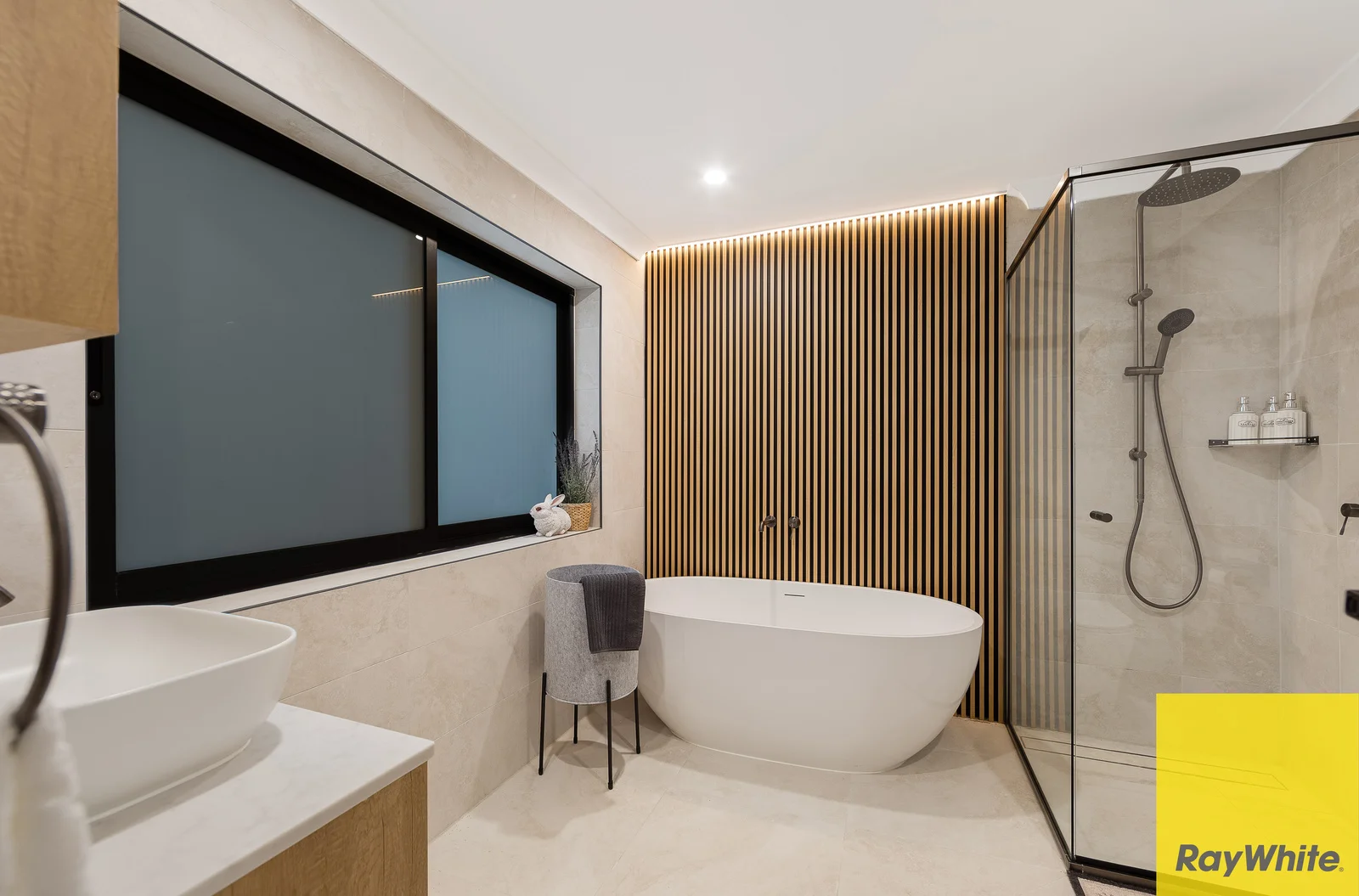 Additional image 27 of 36 Daley Avenue, Daleys Point NSW 2257