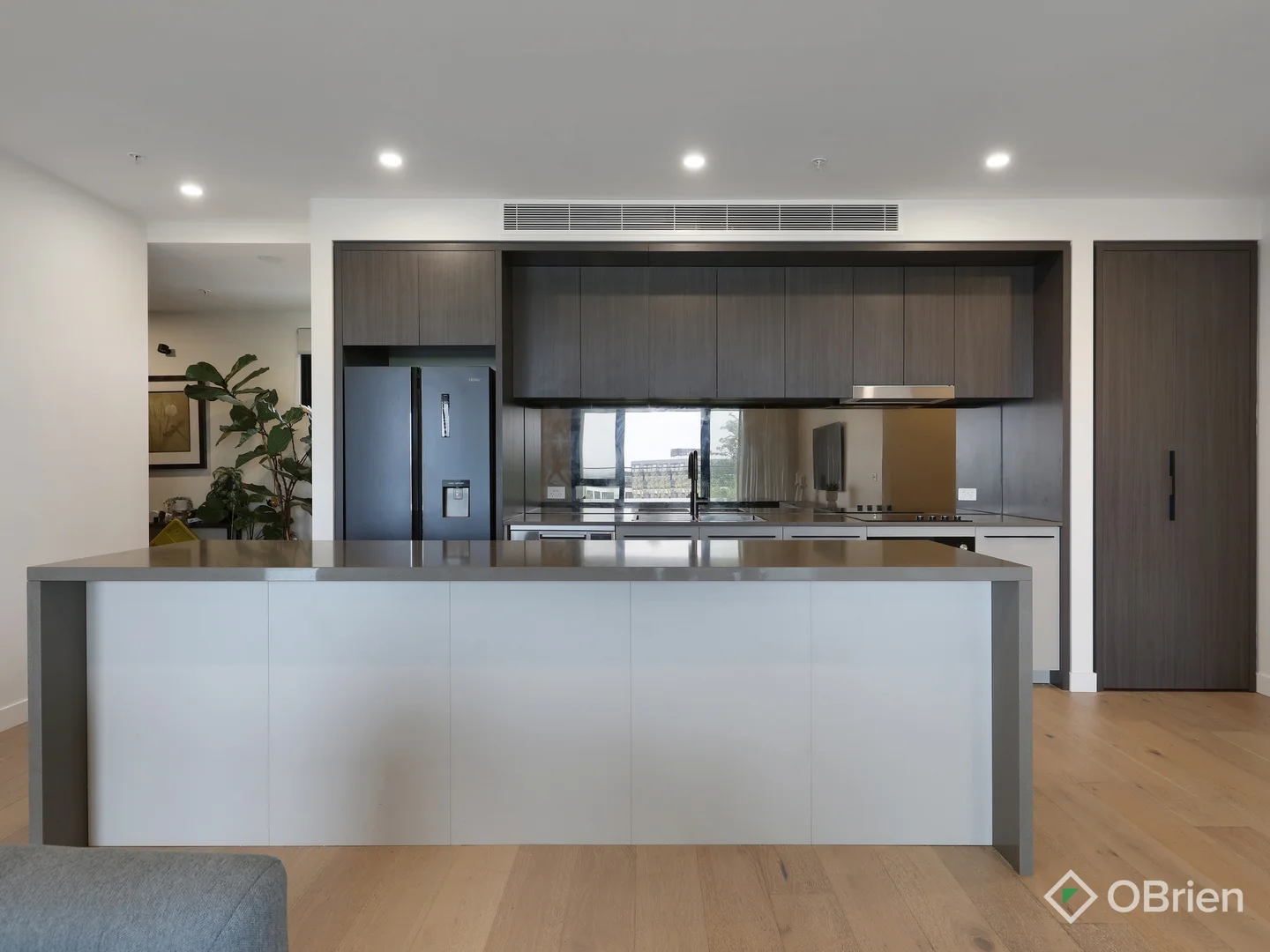 Additional image 4 of 404/4b Horscroft Place, Moorabbin VIC 3189