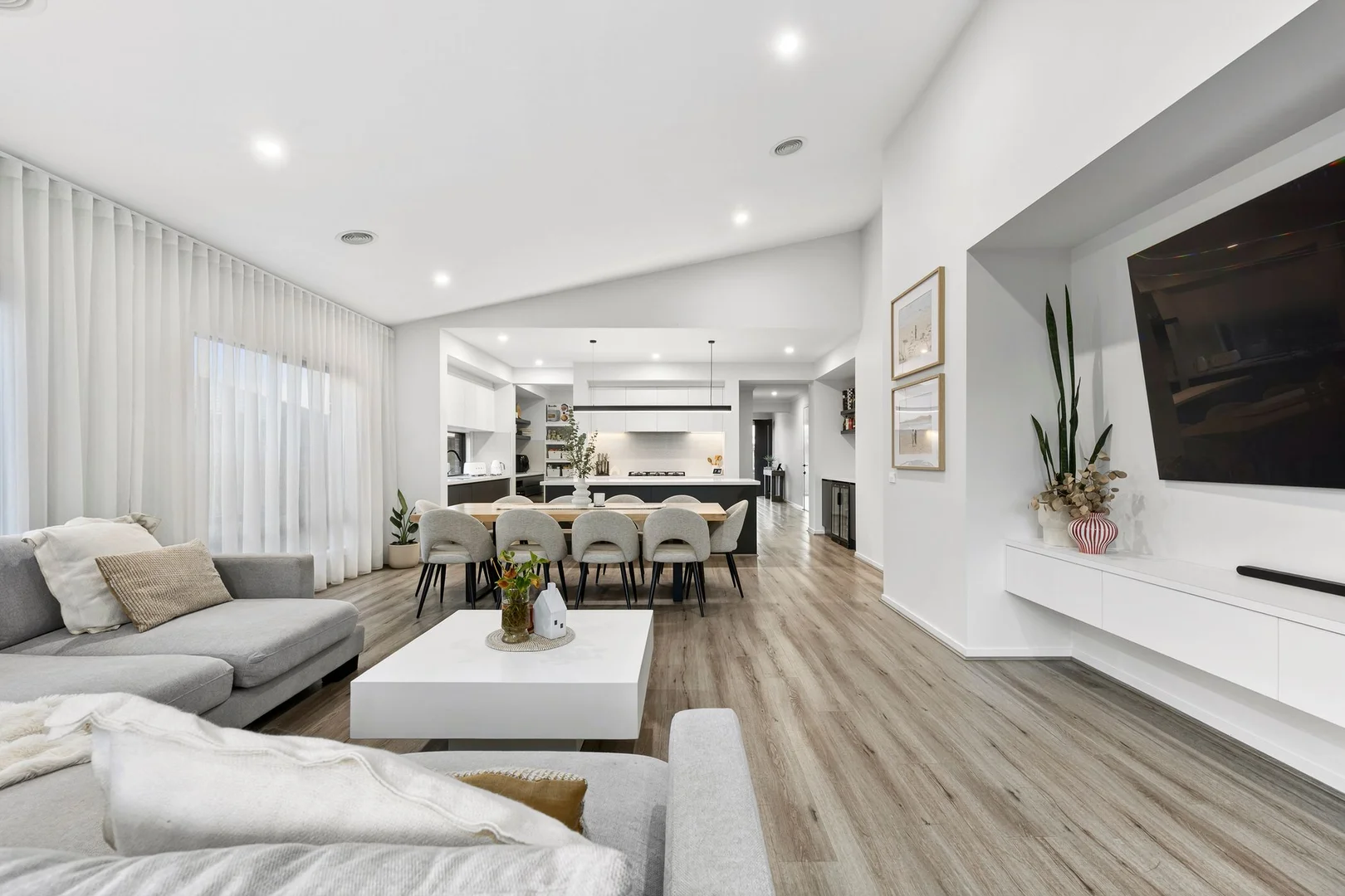 Additional image 7 of 6 Sunlight Circuit, Lara VIC 3212