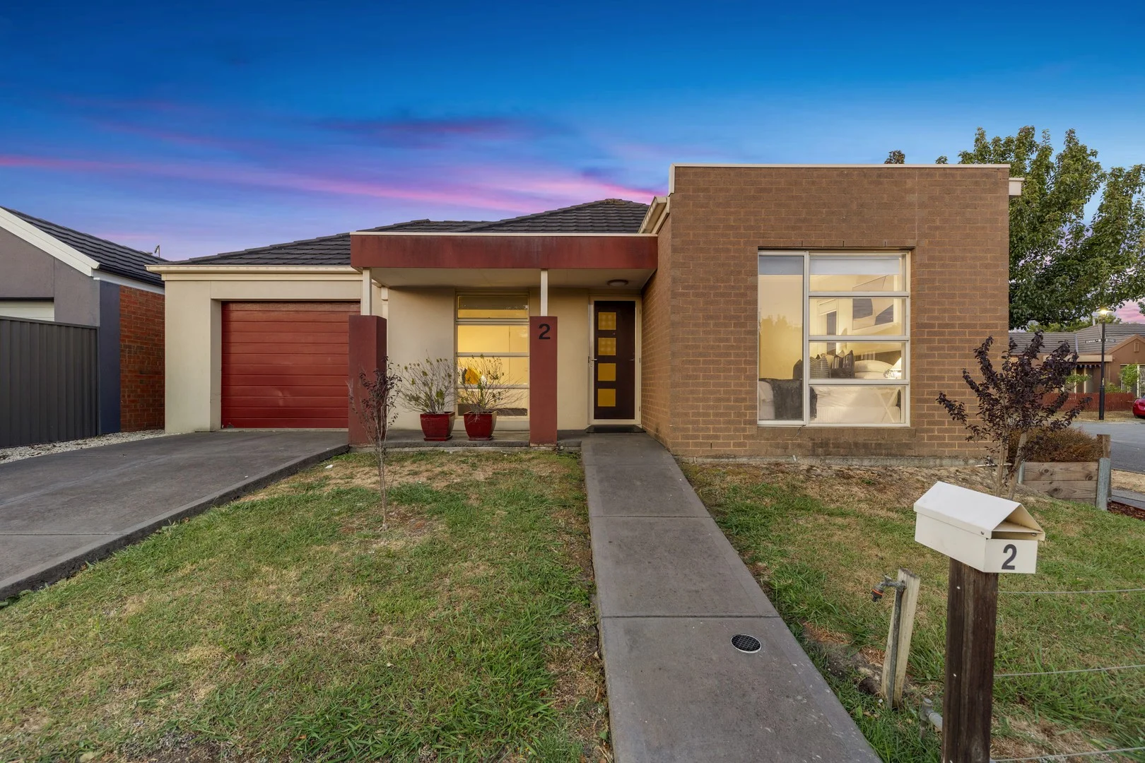 2 Paxton Link, Pakenham VIC 3810