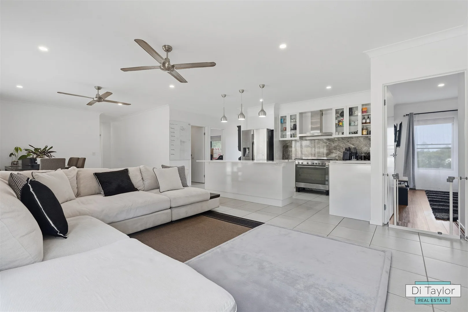 Additional image 2 of 6-8 Summerhill Place, Woodhill QLD 4285