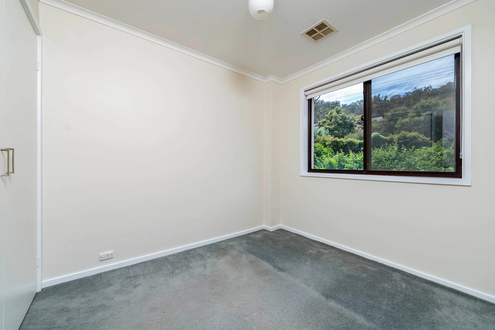 Additional image 19 of 7 Courtice Close, Fadden ACT 2904