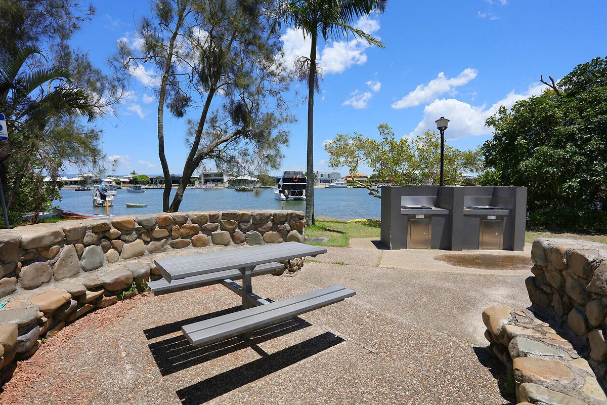 Additional image 35 of 1/27 Eider Avenue, Paradise Point QLD 4216