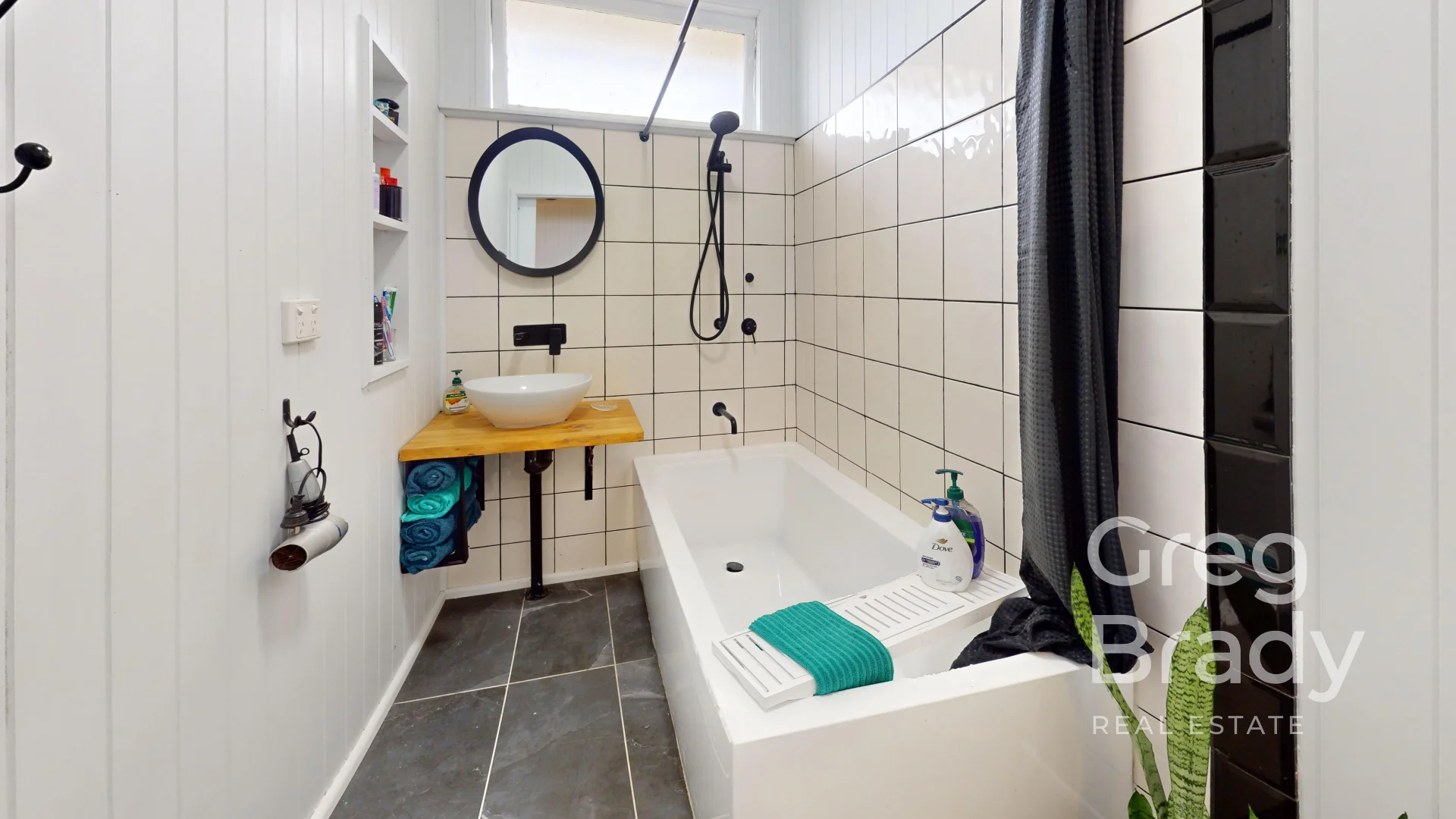 Additional image 16 of 24 Place Avenue, Sarina QLD 4737