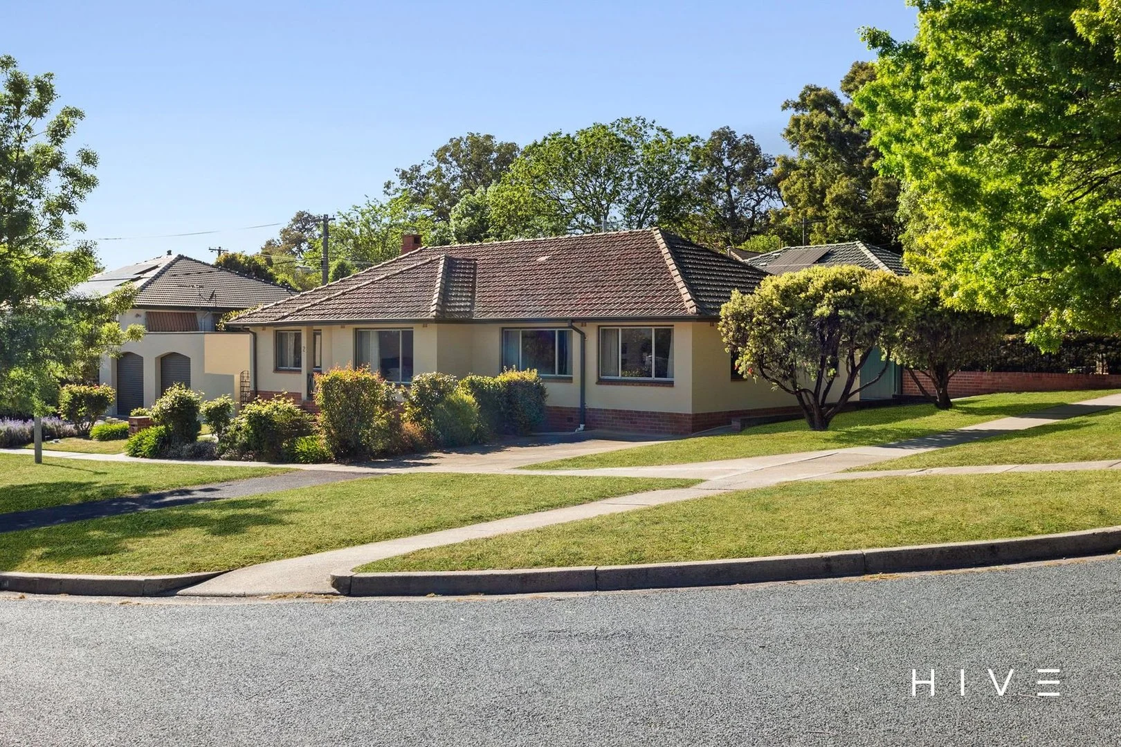 Additional image 21 of 2 Caley Crescent, Narrabundah ACT 2604