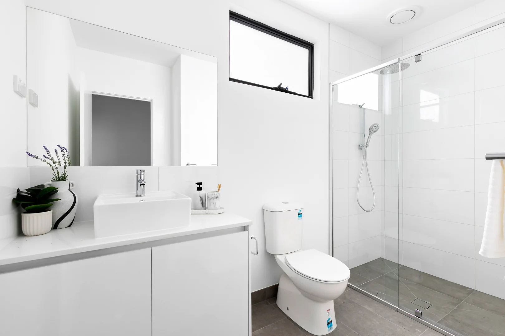 Additional image 11 of 51A Rhodes Parade, Oak Park VIC 3046