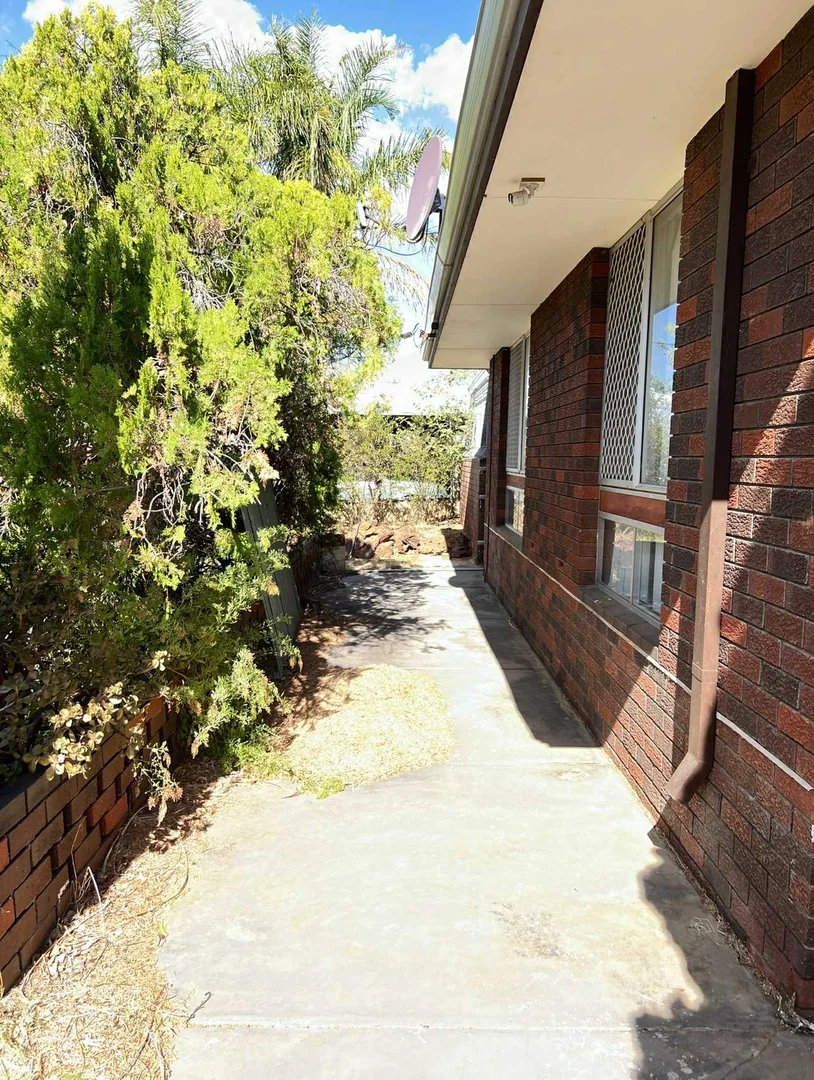 Additional image 7 of 10 Kenny Crescent, Rangeway WA 6530