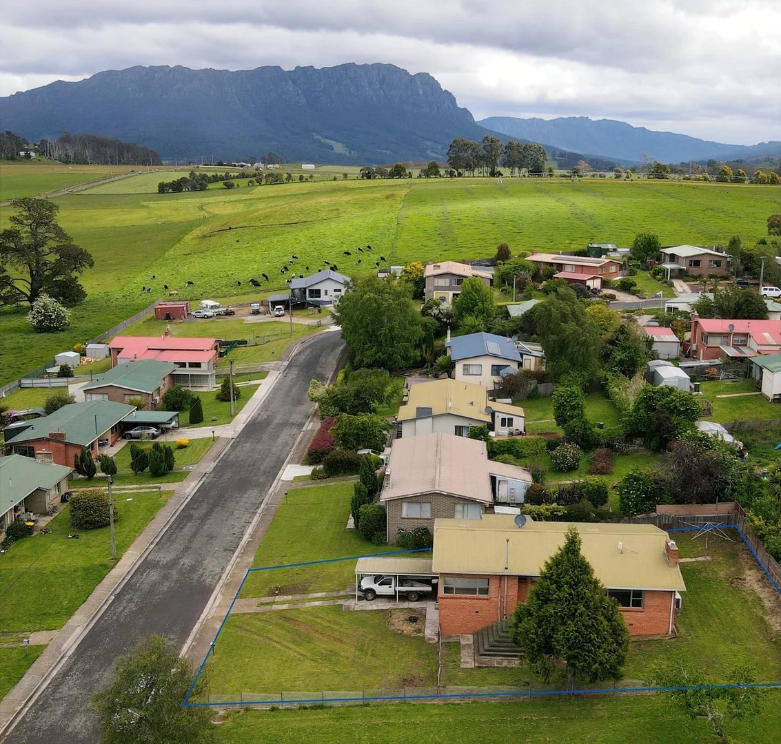 Additional image 2 of 23 Roland Court, Sheffield TAS 7306