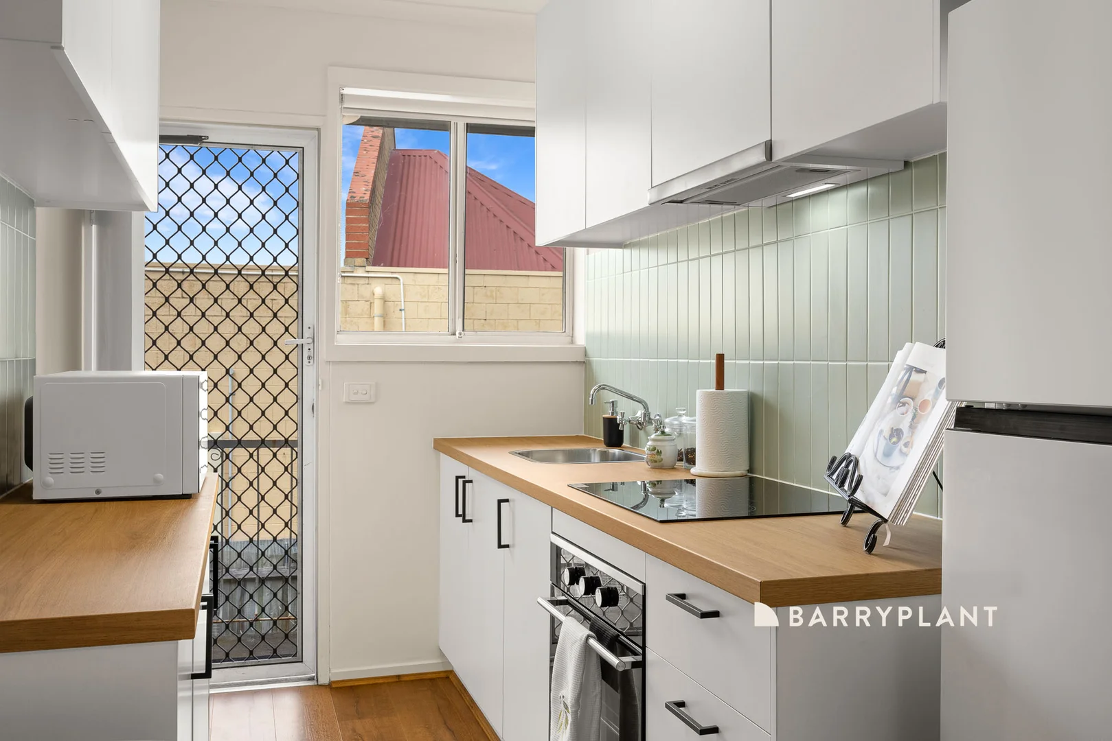 Additional image 5 of 3/127 Beach Street, Frankston VIC 3199