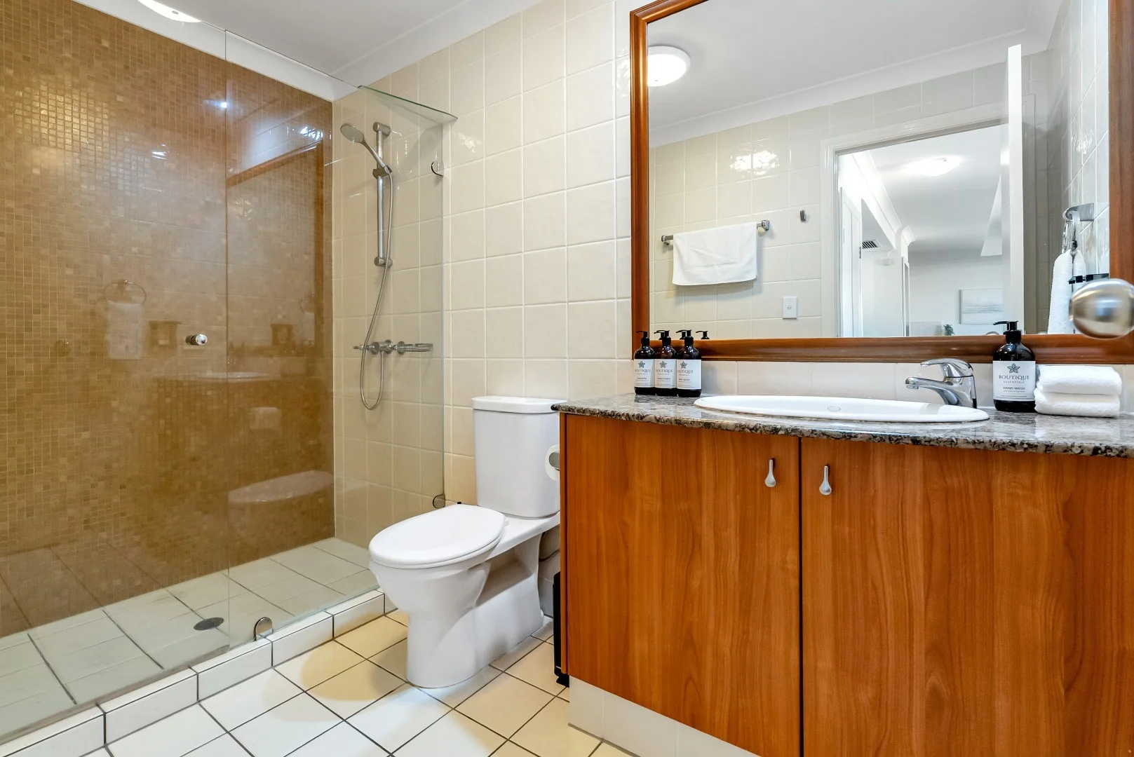 Additional image 27 of 704/53-57 Esplanade Esplanade, Cairns City QLD 4870