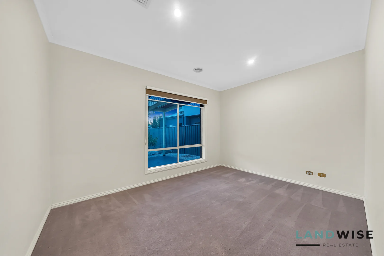 6 EILDON AVENUE, Manor Lakes VIC 3024 photo 5