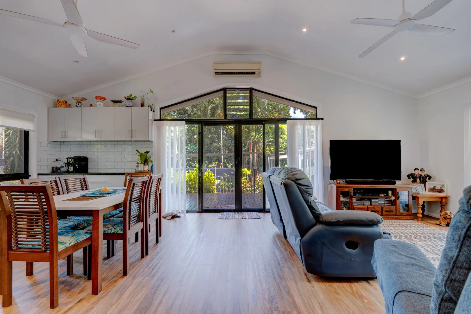 Additional image 19 of 14 Pacific View Drive, Wongaling Beach QLD 4852