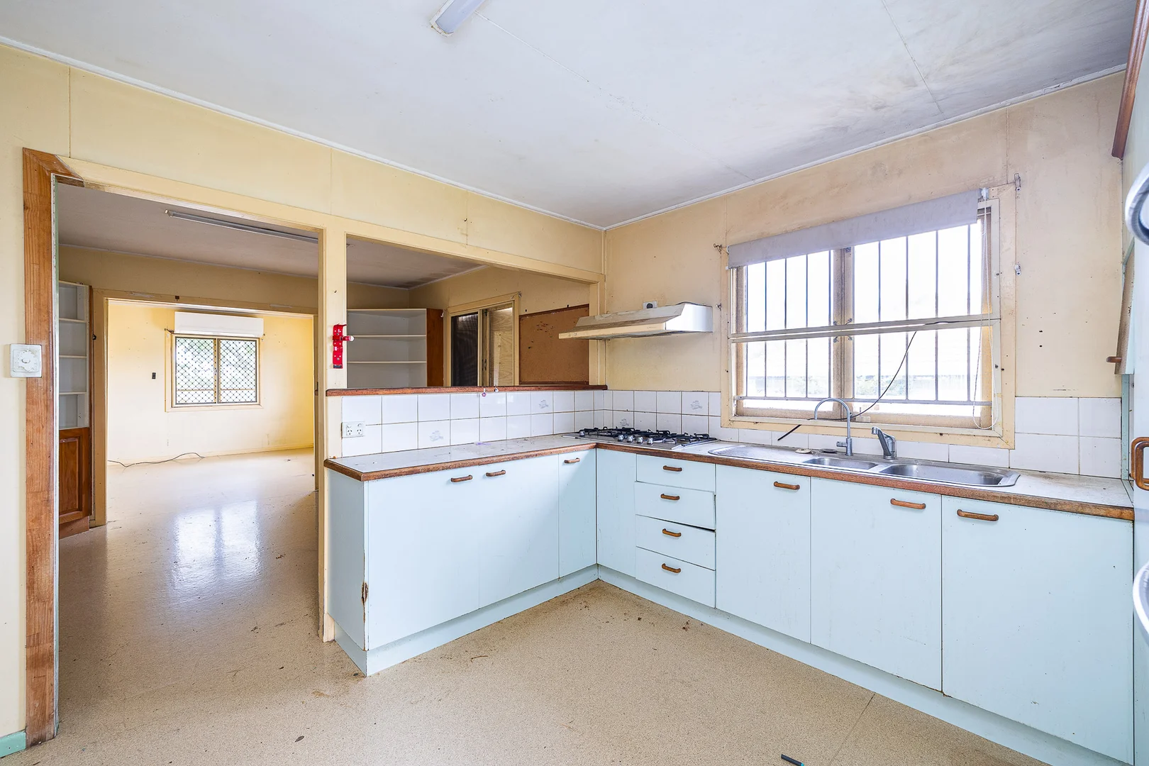 Additional image 9 of 15 Oates Avenue, Woodridge QLD 4114