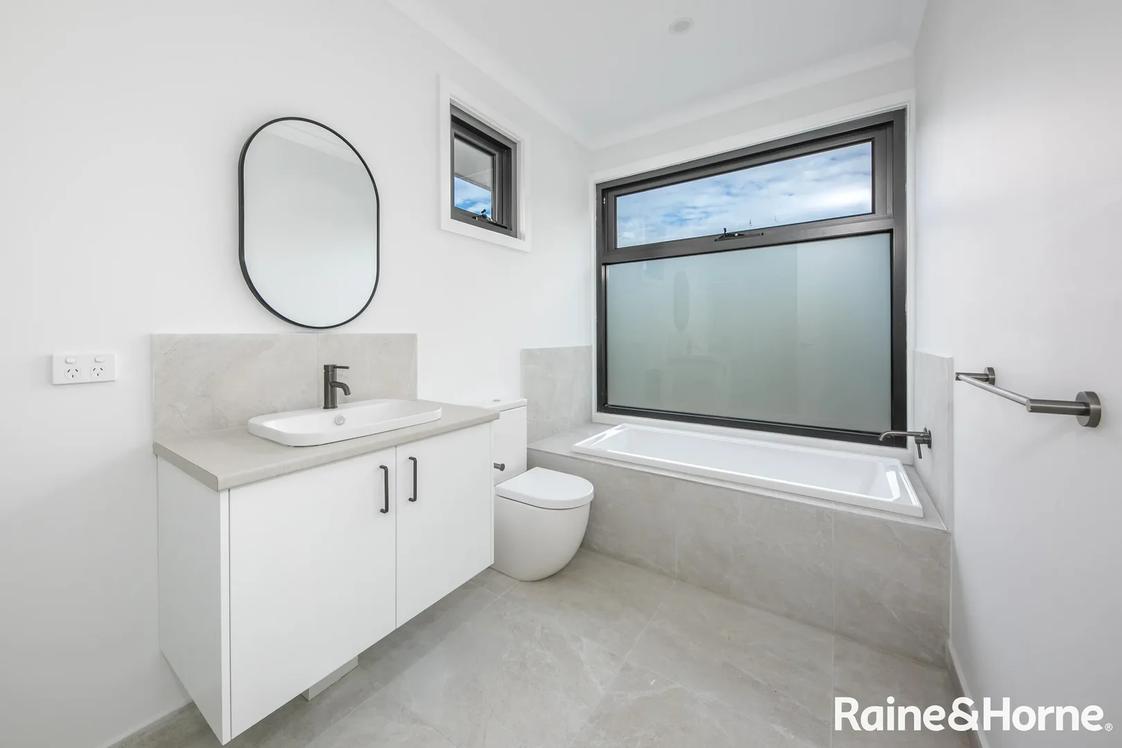 Additional image 5 of 4/48 Brantome Street, Gisborne VIC 3437