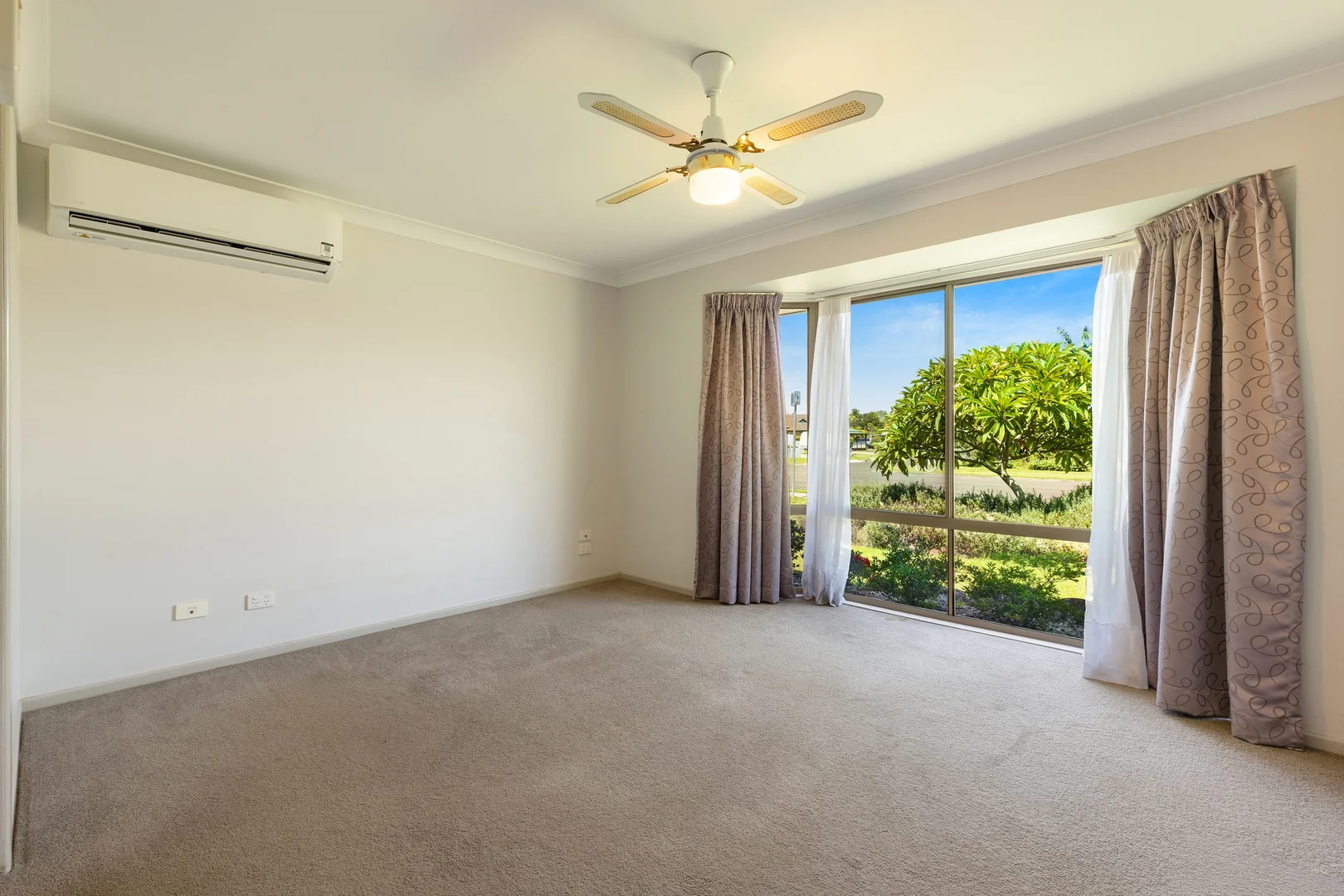 Additional image 9 of 35 Kallaroo Circuit, Ocean Shores NSW 2483