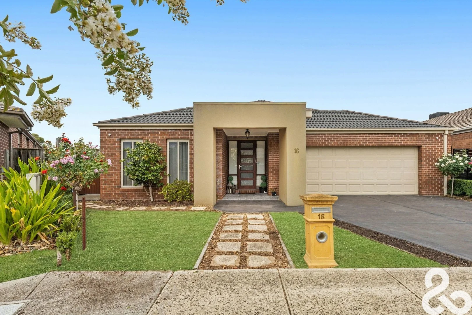 16 Serendip Avenue, South Morang VIC 3752