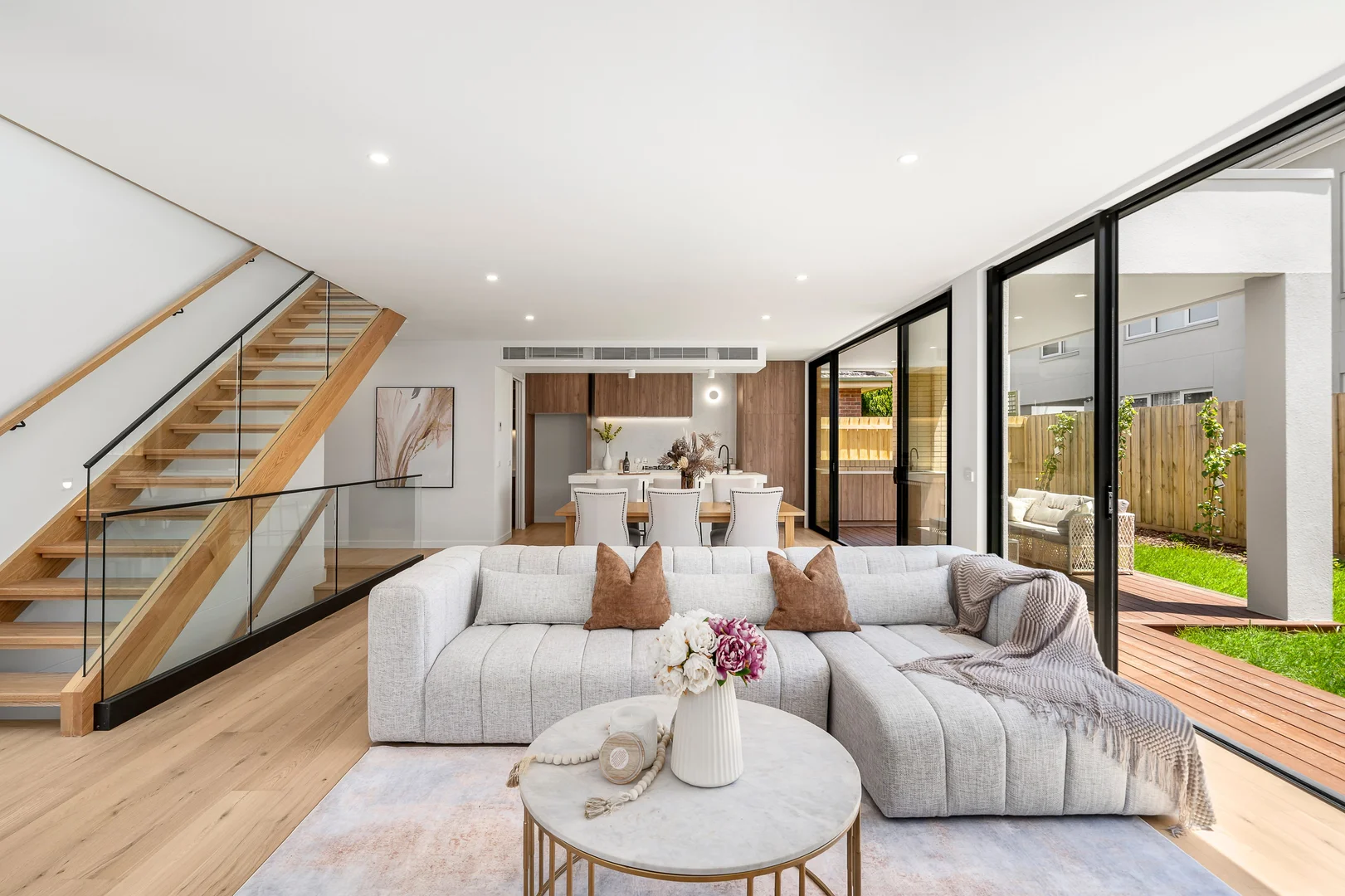 Additional image 3 of 17B Hinkler Road, Glen Waverley VIC 3150