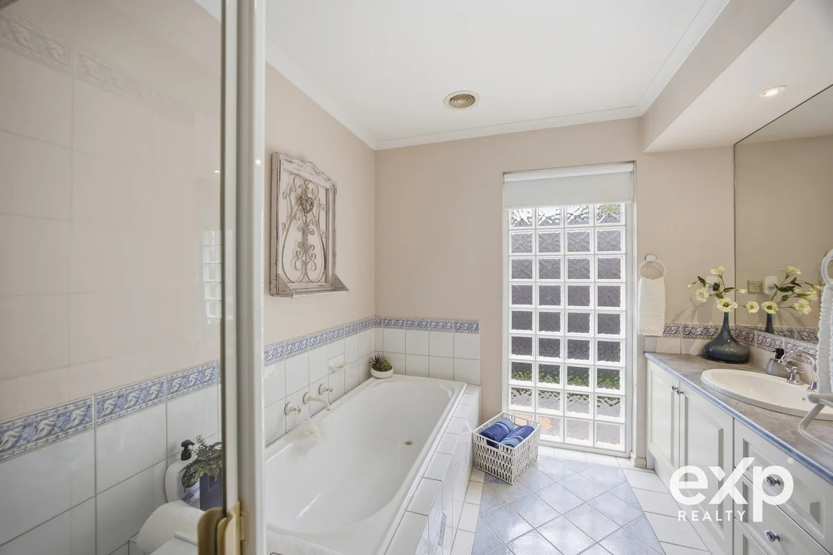 Additional image 8 of 21 Whernside Court, Mooroolbark VIC 3138