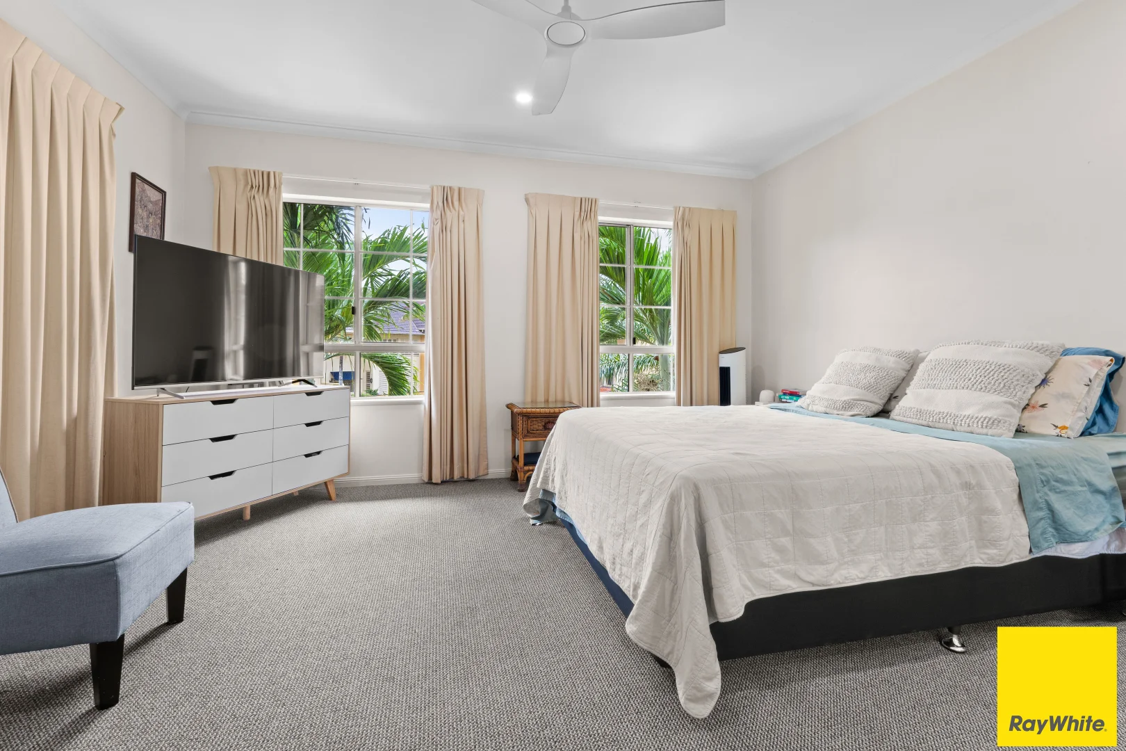 Additional image 5 of 815/2-10 Greenslopes Street, Cairns North QLD 4870