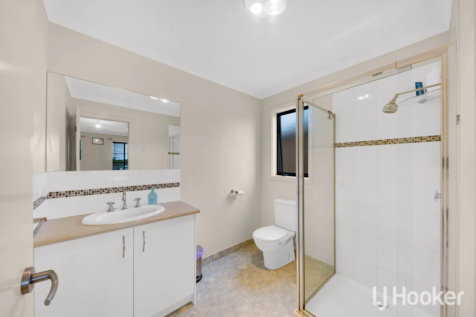 Additional image 4 of 32 Scarborough Crescent, Harkness VIC 3337