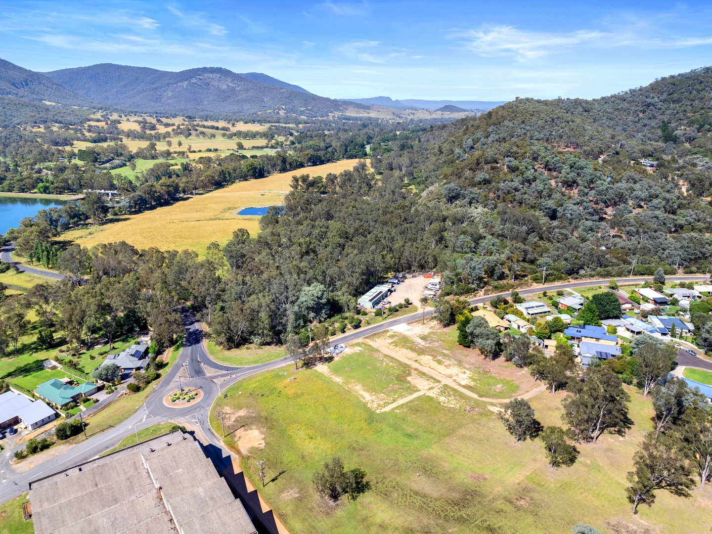 Additional image 16 of 1-4 South Crescent, Eildon VIC 3713