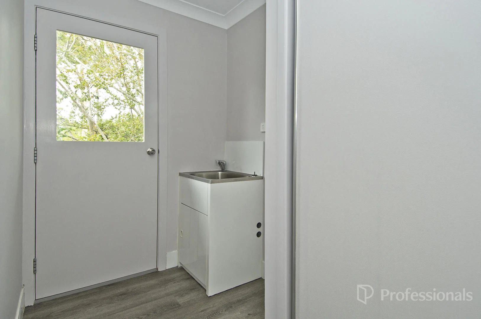 Additional image 17 of 49 Adelaide Street, Kingston QLD 4114