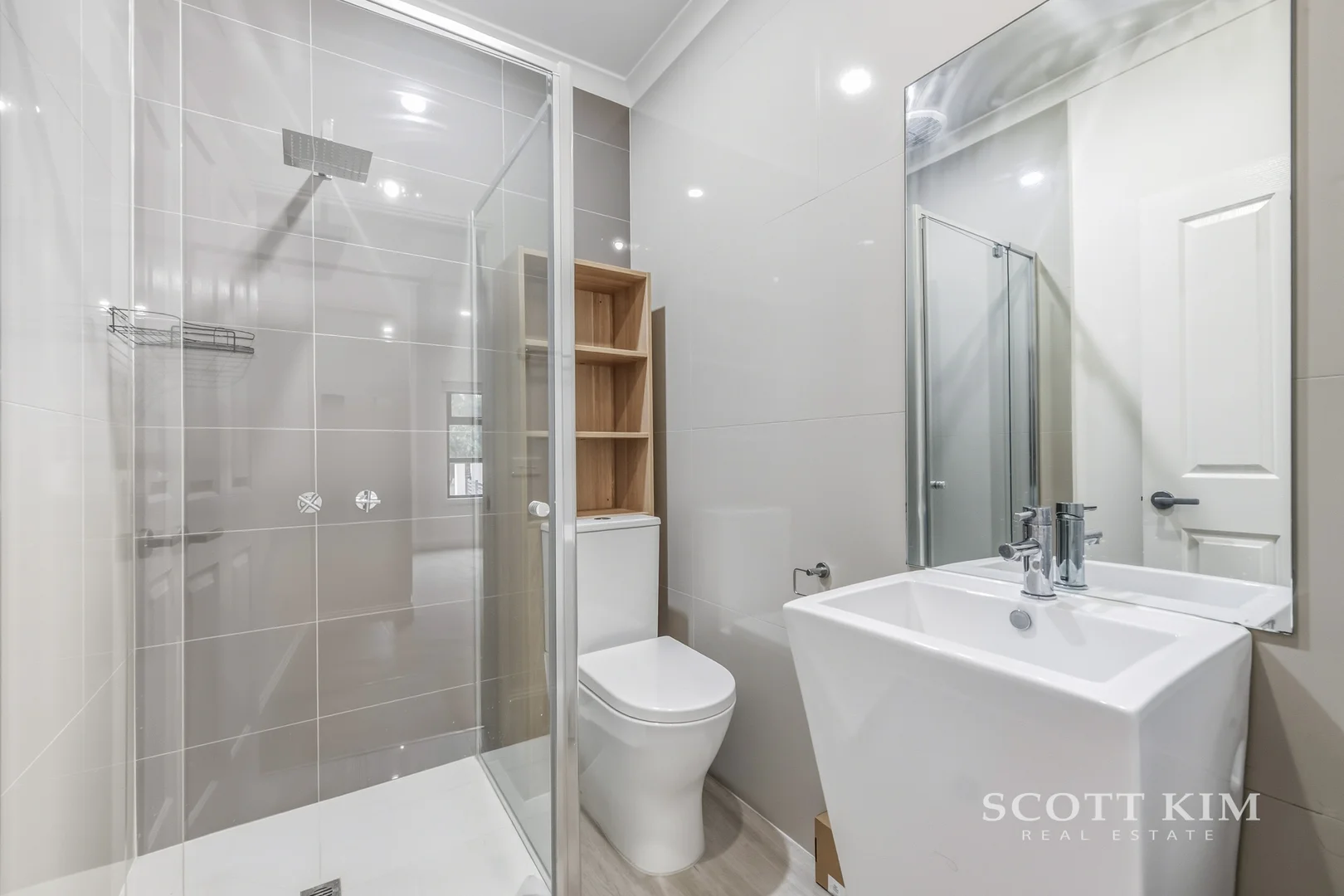 Additional image 8 of 1/106 Warrigal Road, Camberwell VIC 3124