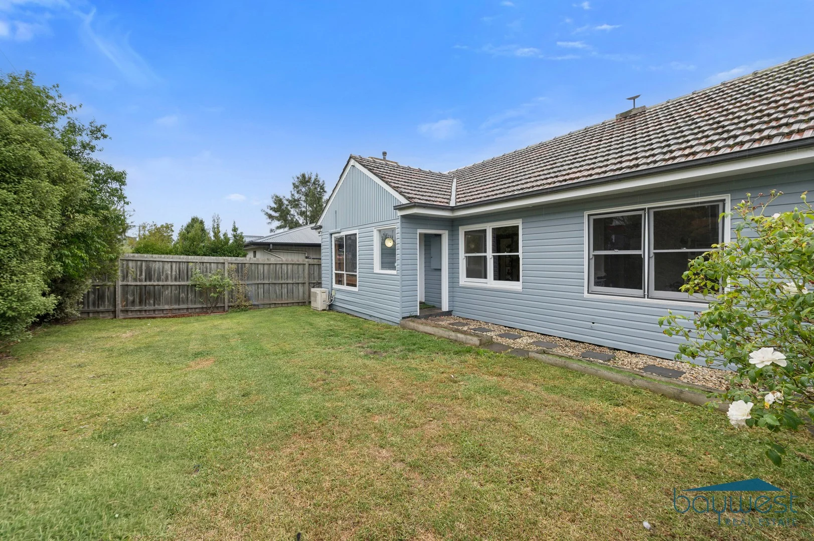 1/24 Eramosa Road West, Somerville VIC 3912