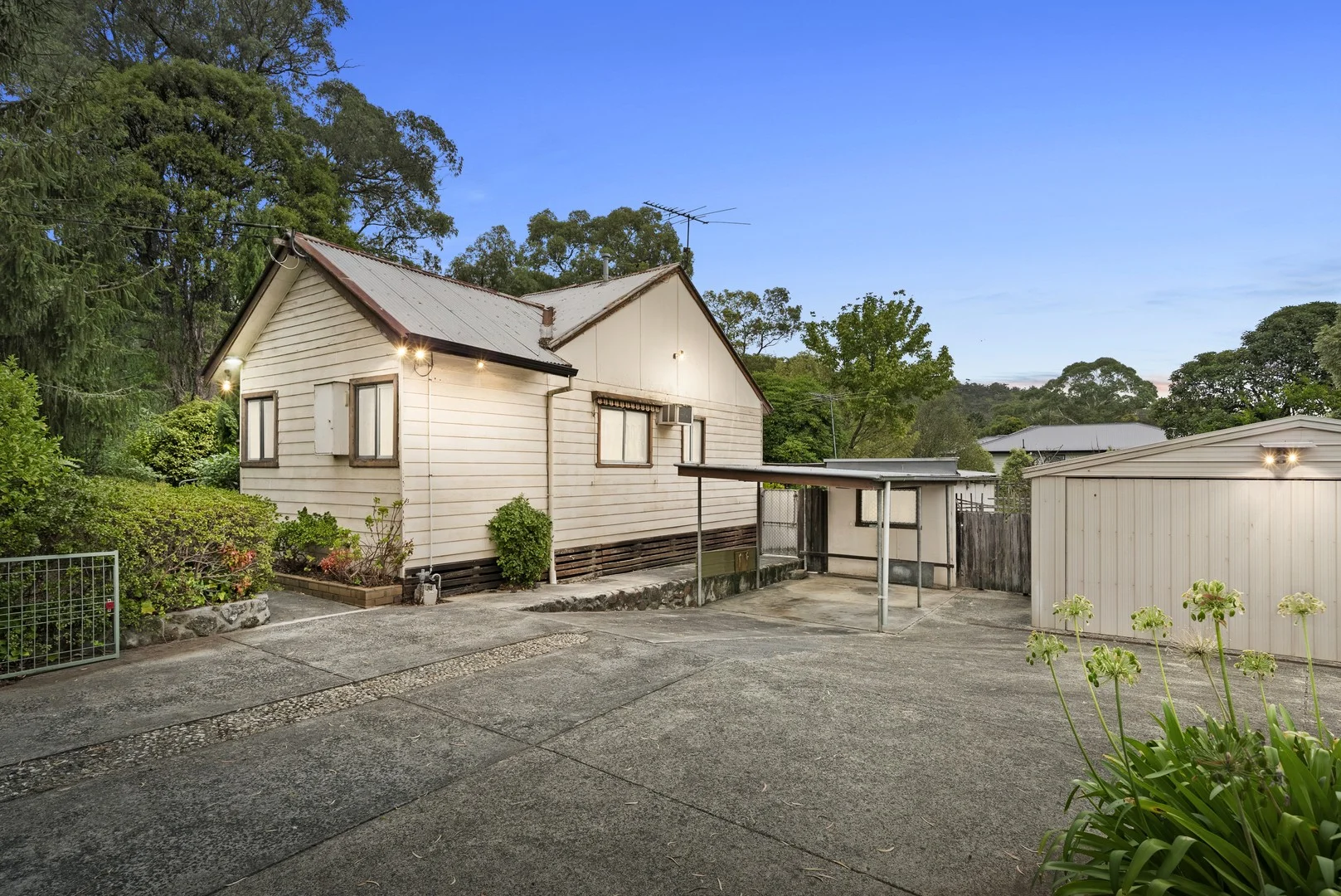 15 Stuart Street, The Basin VIC 3154